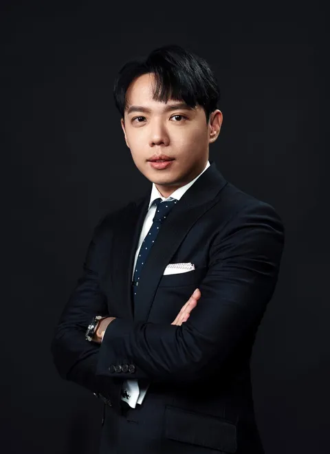 Ng Chia How, lawyer