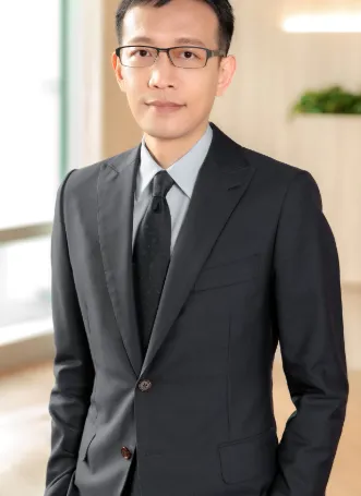 Derrick Yang, lawyer
