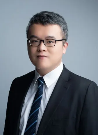 Sizhe Huang, lawyer