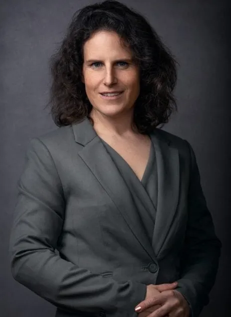 Martina Kačerová, lawyer