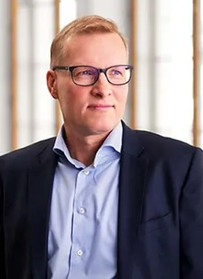 Ari Kaarakainen, lawyer