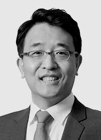 Wonsik Yoon, lawyer