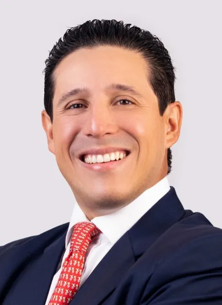 Mario Alberto Arias V., lawyer