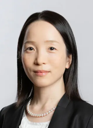 Kaori Sugimoto, lawyer