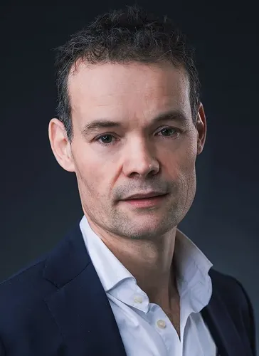 Mark-Hendrik de Vries, lawyer