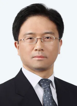 Heejoong (Alex) Kim, lawyer