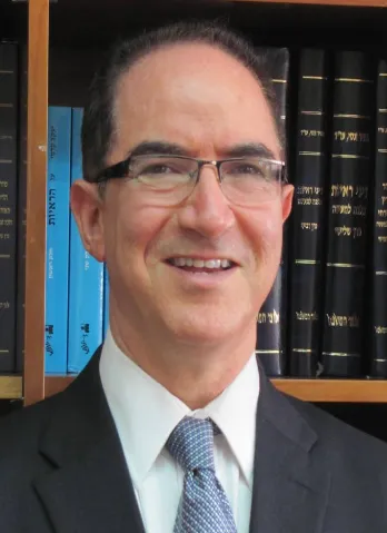 Moshe Kahn, lawyer