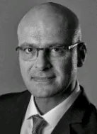 Dubravko Sarić, lawyer