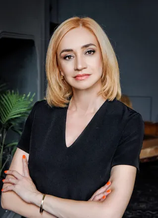 Nataliia Isakhanova, lawyer